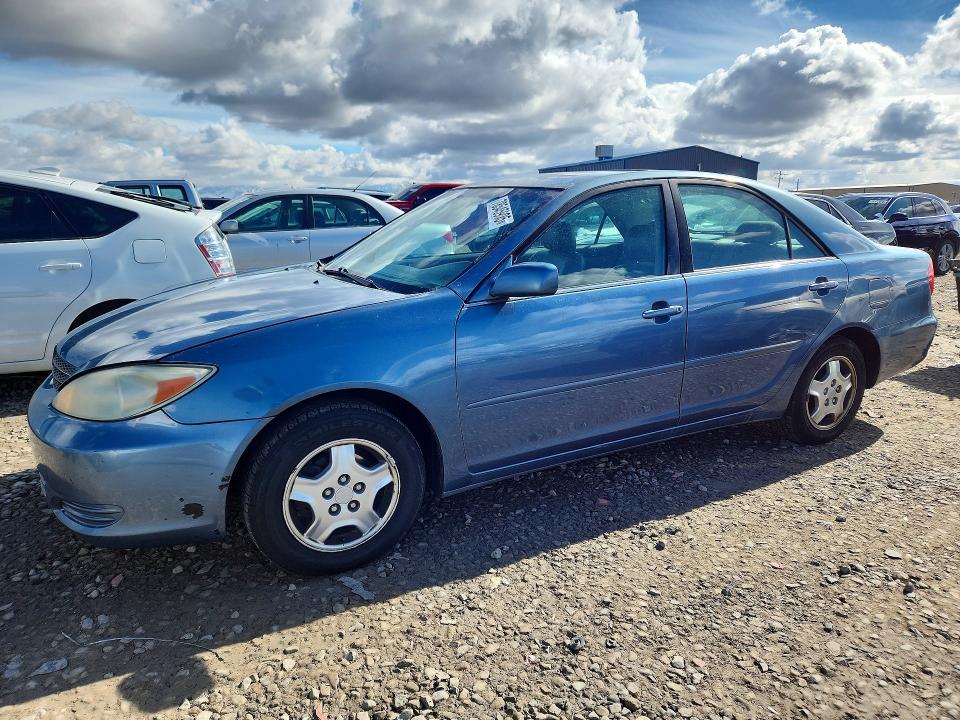 2002 Toyota Camry le