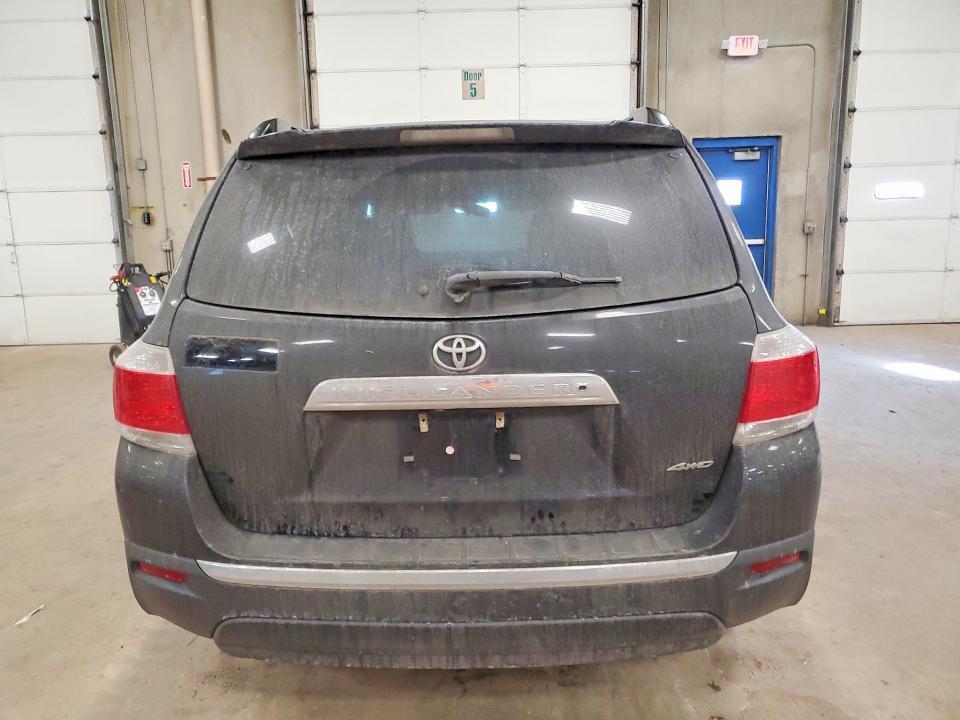 2013 Toyota Highlander Base