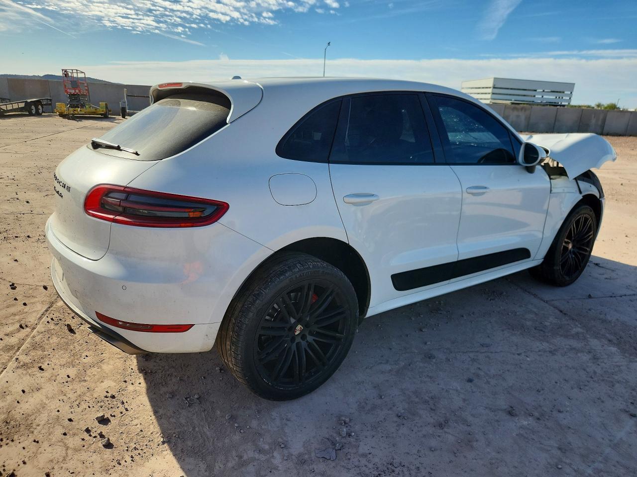 2015 Porsche Macan Turbo