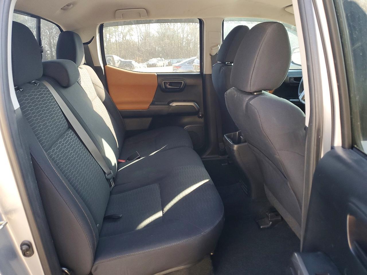 2017 Toyota Tacoma SR5 V6