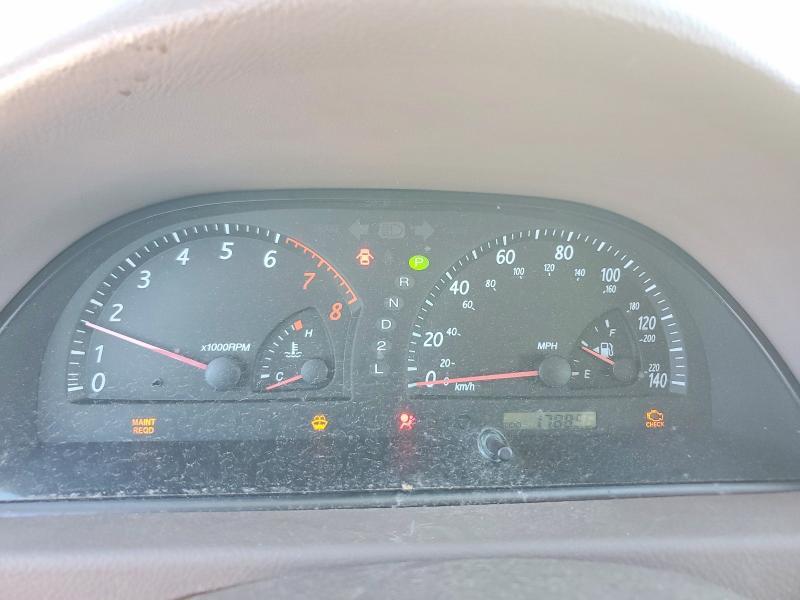 2004 Toyota Camry le