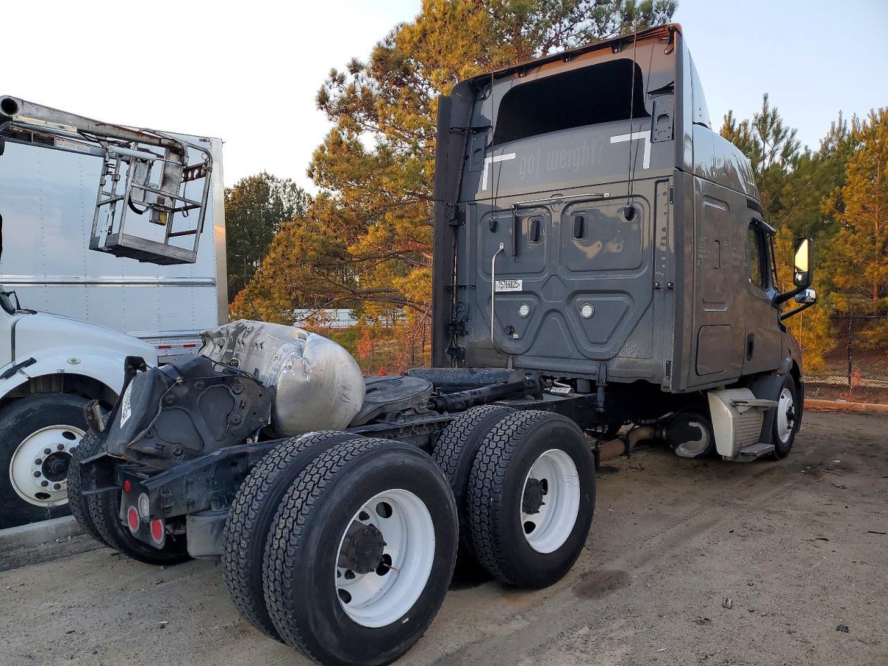 2024 Freigliner 2024 Freightliner Cascadia 116 Semi Truck