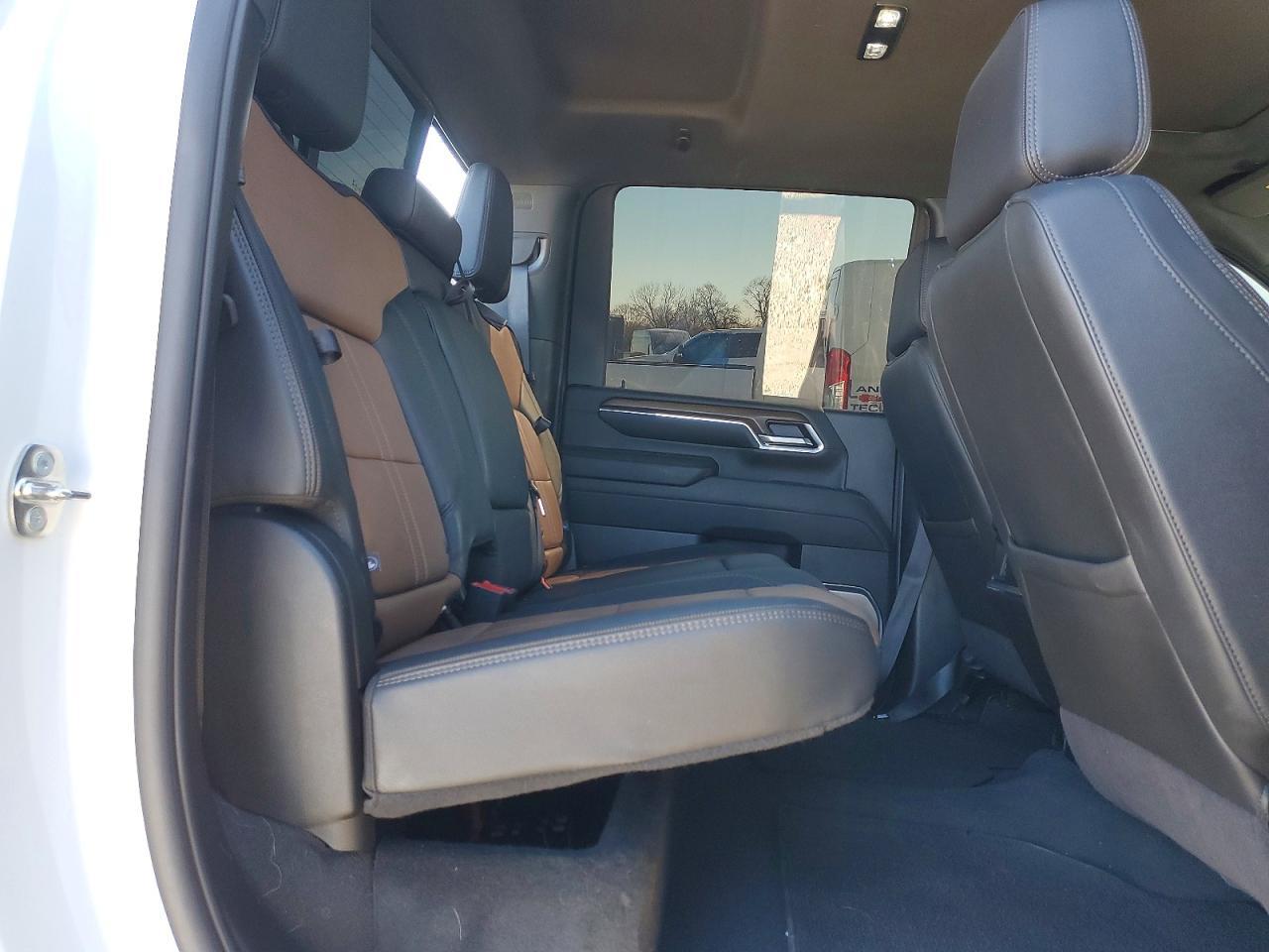 2024 Chevrolet Silverado K3500 High Country