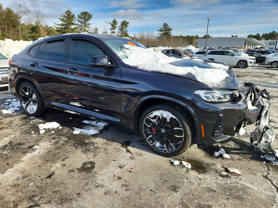 2022 BMW X4 M40i