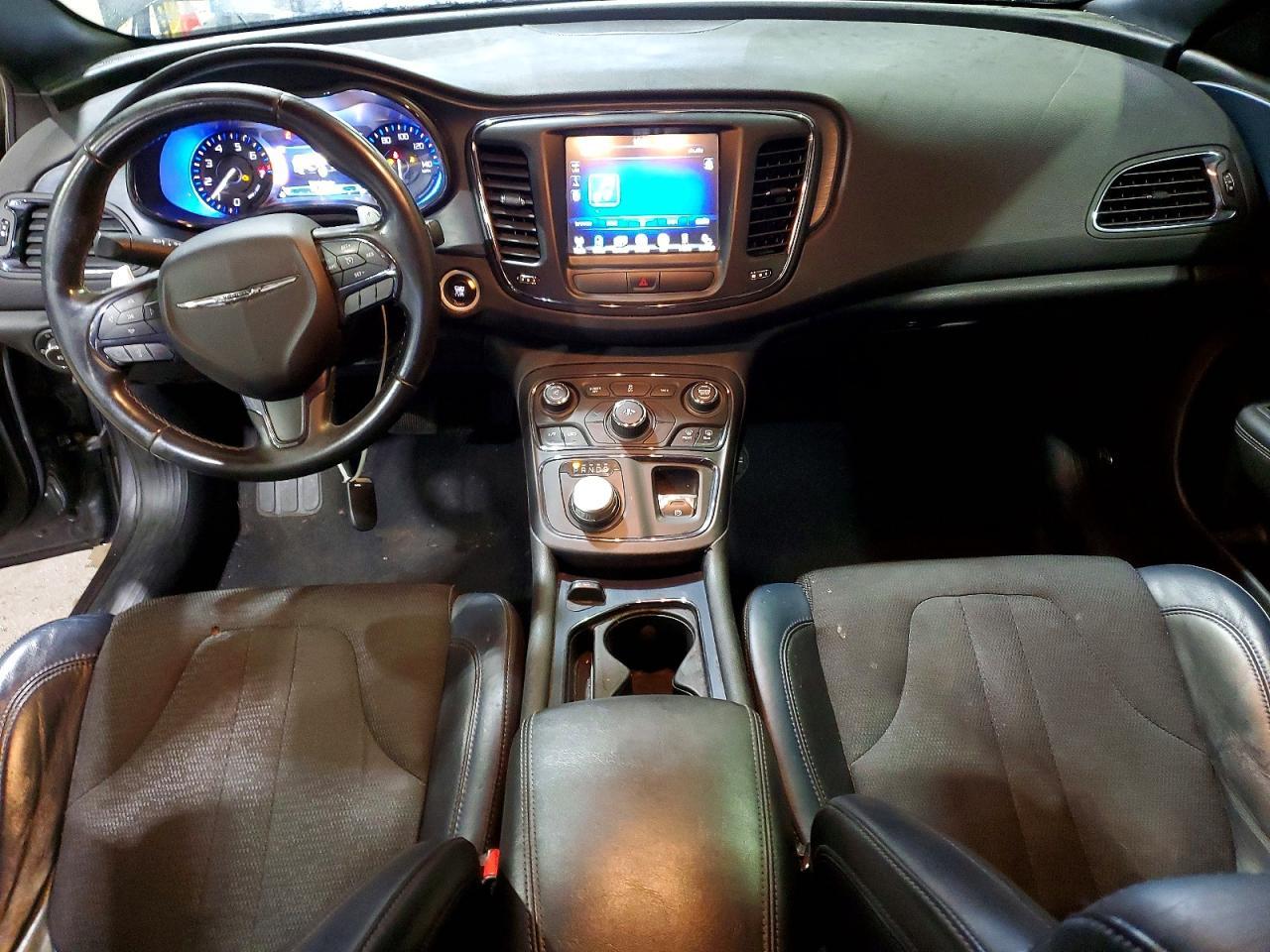 2015 Chrysler 200 s