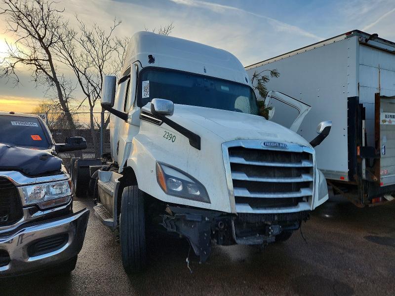 2020 Freigliner 2020 Freightliner Cascadia 125 Semi Truck