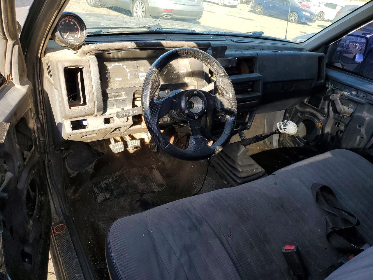 1990 Nissan Truck Base