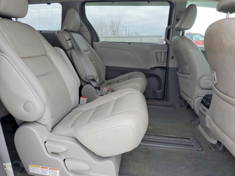 2019 Toyota Sienna xle 8-passenger