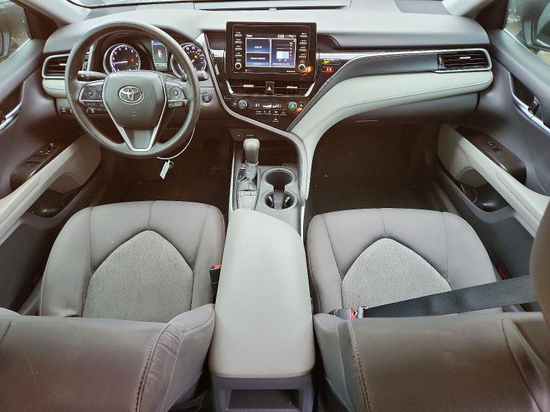 2022 Toyota Camry le