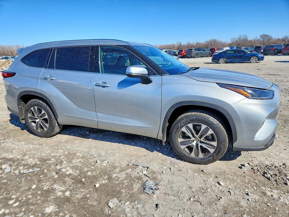 2021 Toyota Highlander xle