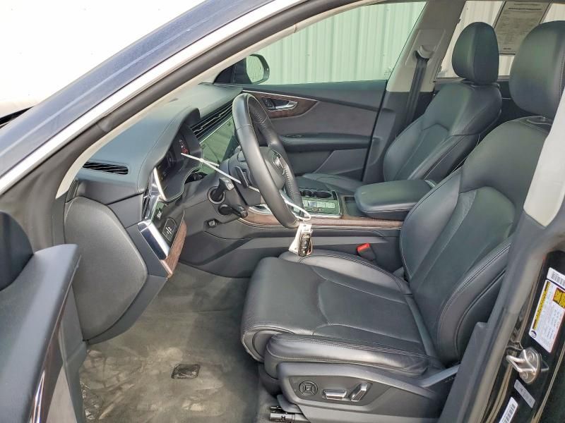 2019 Audi Q8 Prestige