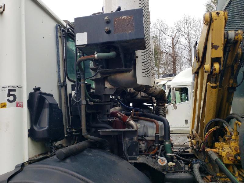 2016 Mack 600 Leu600