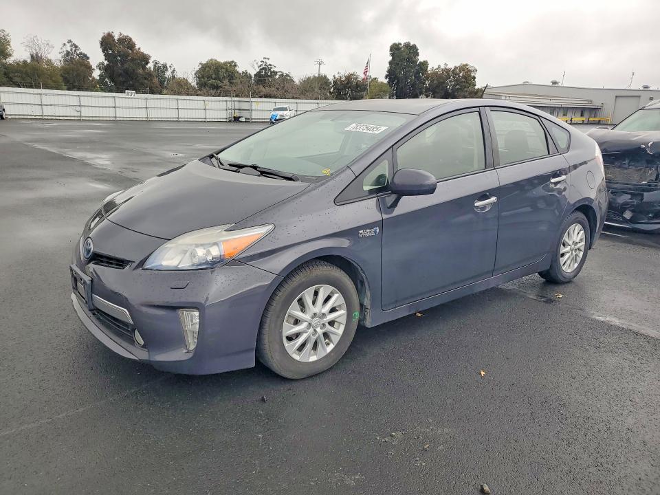 2013 Toyota Prius Plug-in Hybrid Advanced