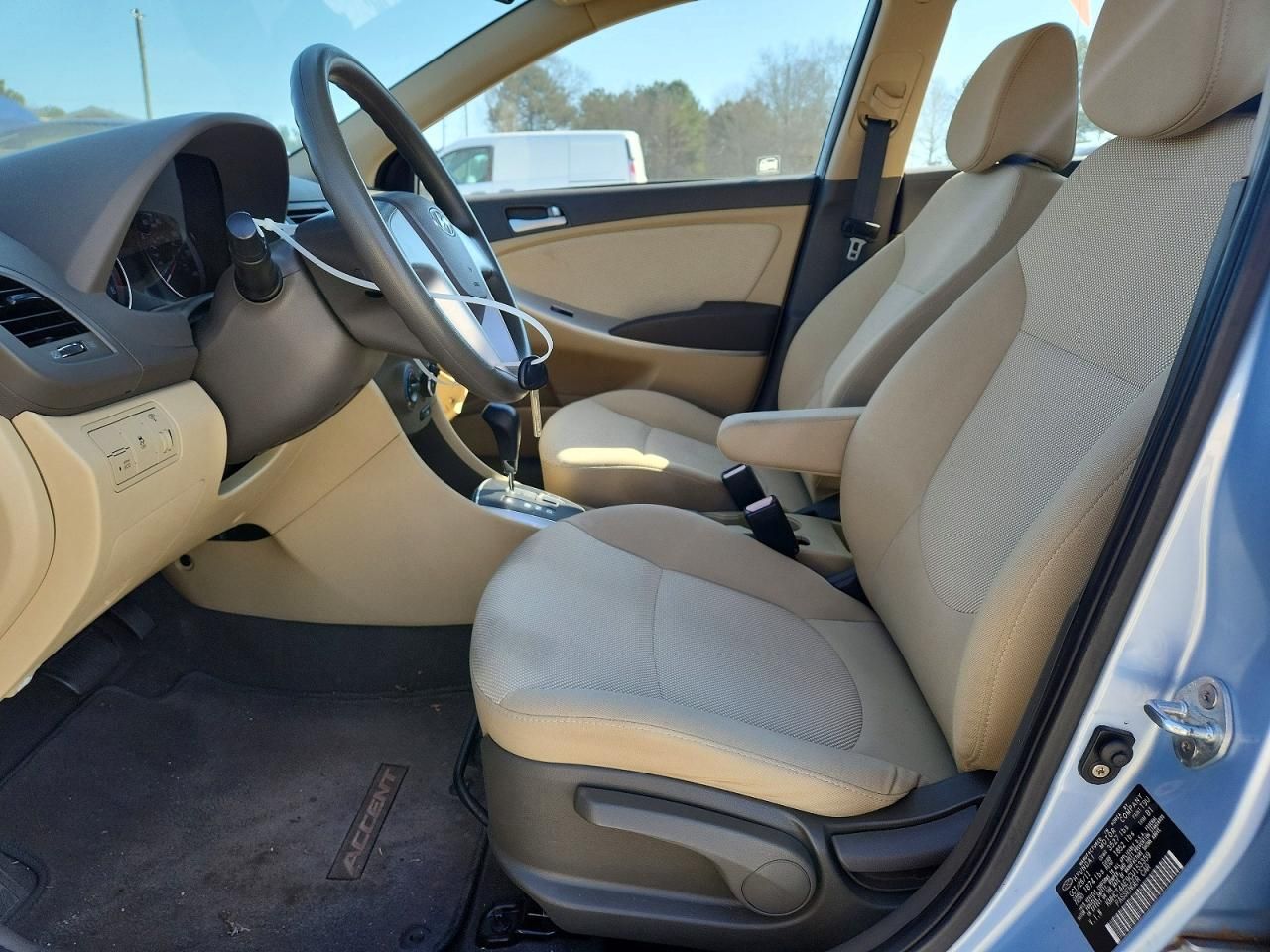 2012 Hyundai Accent gls