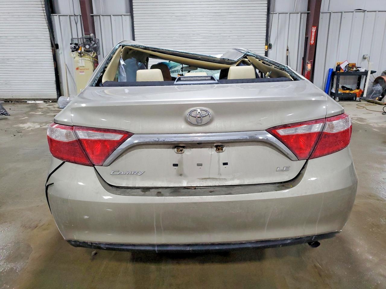 2017 Toyota Camry le