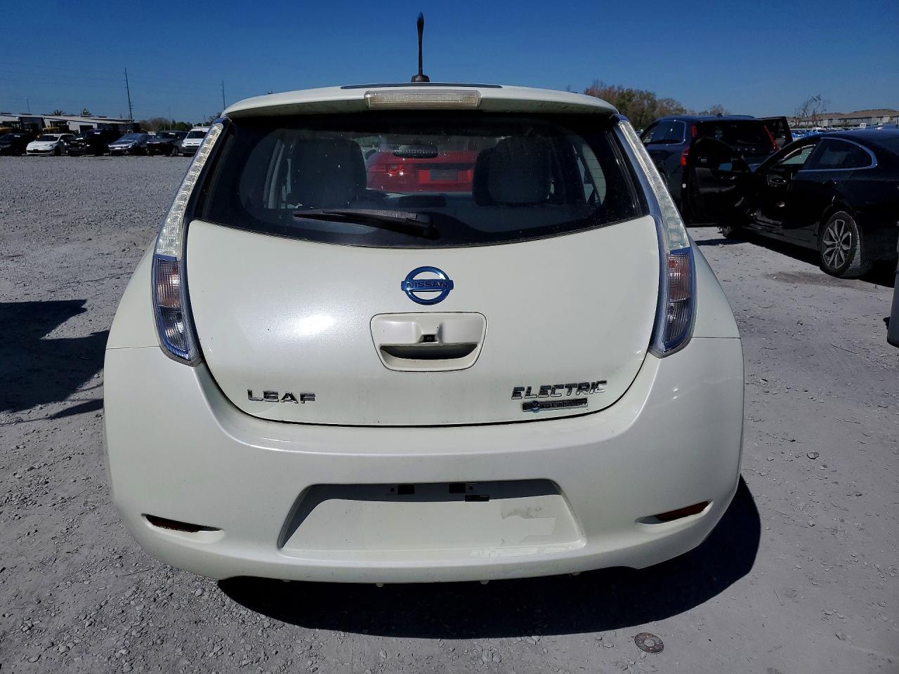 2011 Nissan Leaf sv