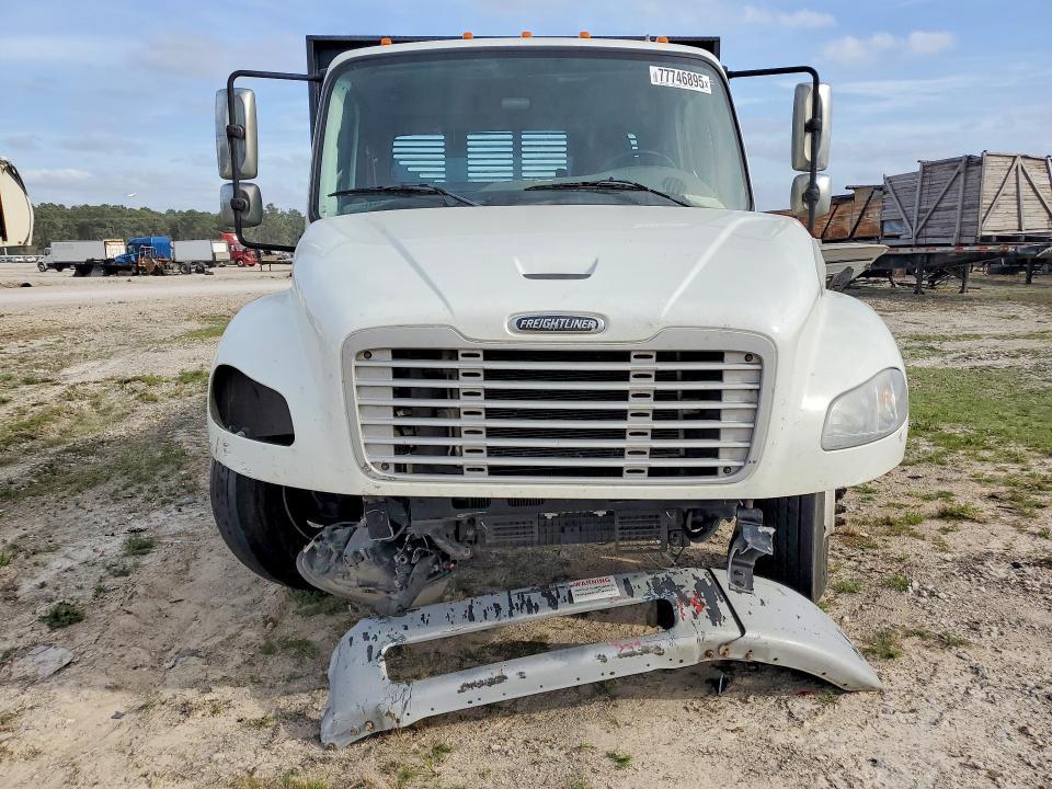 2021 Freightliner Business Class M2 Flatbed Truck