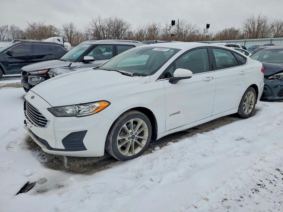 2019 Ford Fusion se