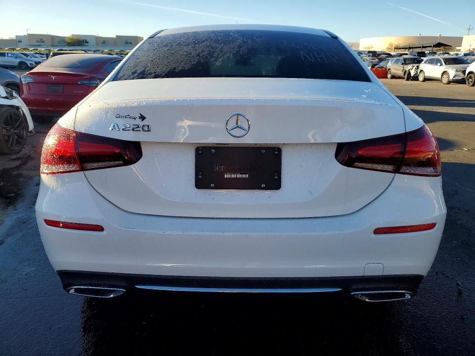 2021 Mercedes-Benz A 220