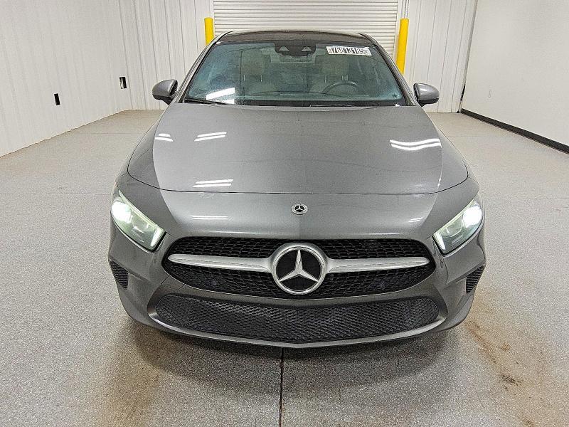 2021 Mercedes-Benz A 220