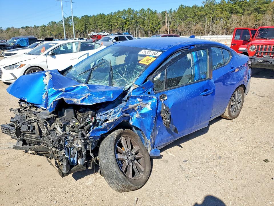 2022 Nissan Versa sv