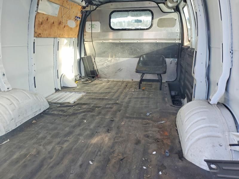 2008 GMC Savana G2500