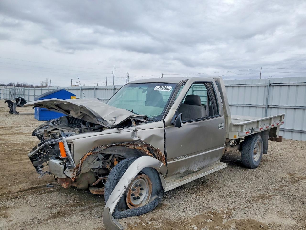 2000 Chevrolet GMT-400 Flatbed Truck