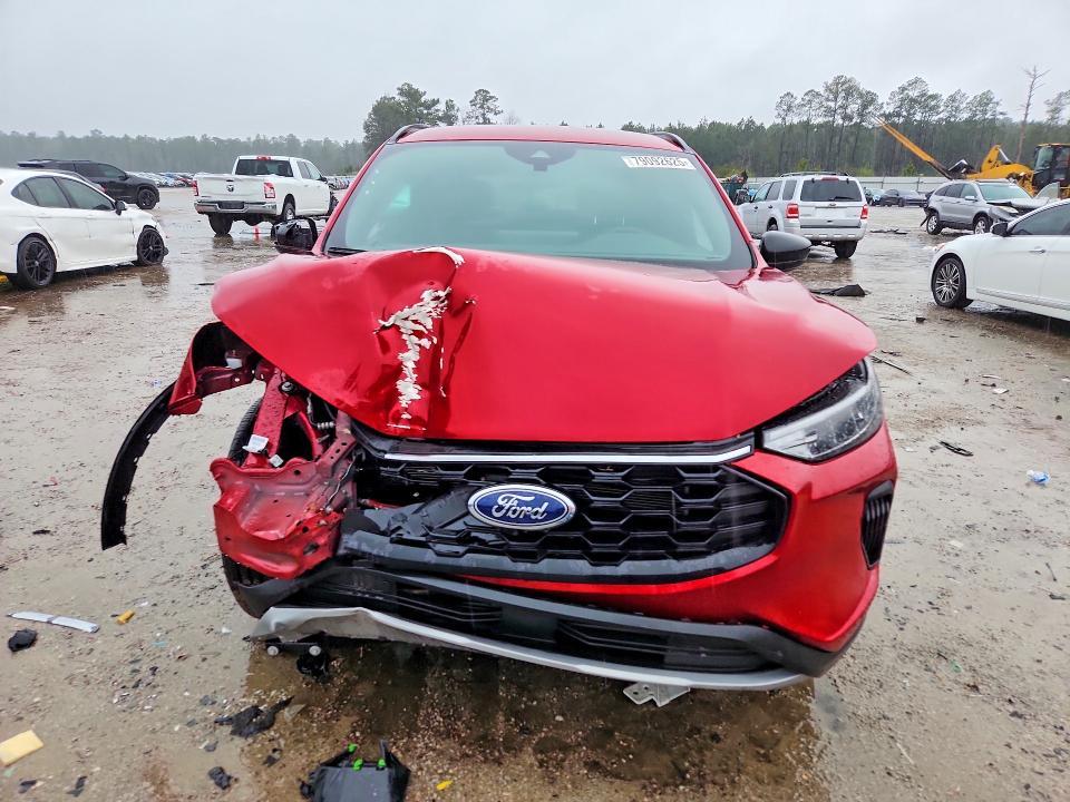 2025 Ford Escape st Line