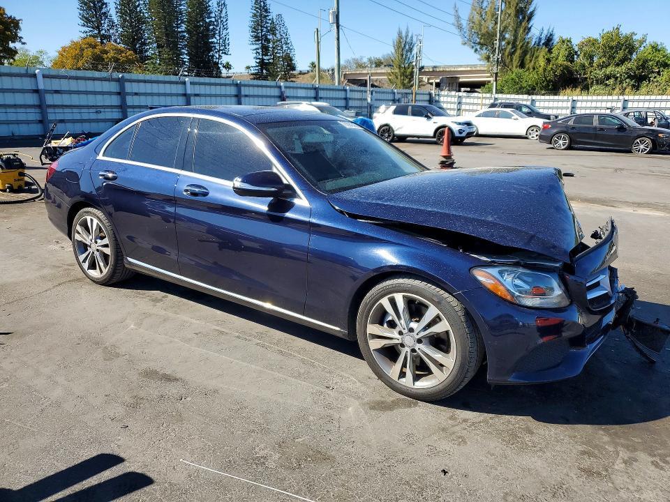 2015 Mercedes-Benz C300
