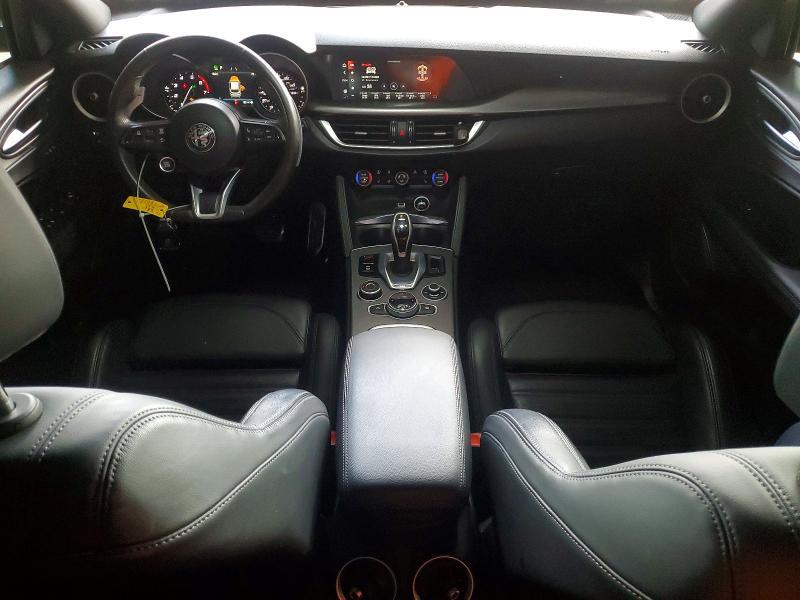 2022 Alfa Romeo Stelvio ti
