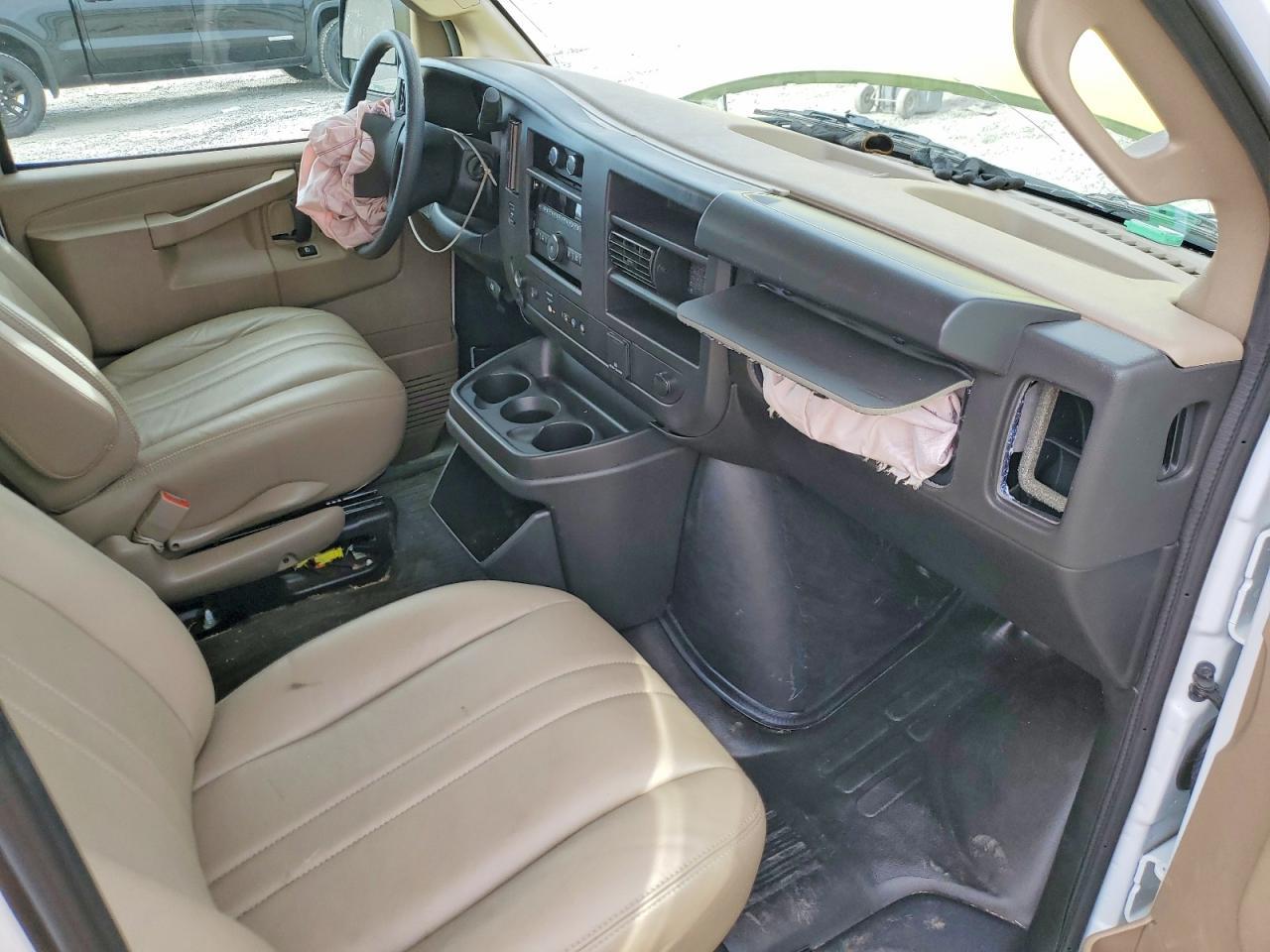 2025 GMC Savana G2500