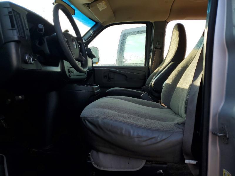 2010 GMC Savana G3500 LT