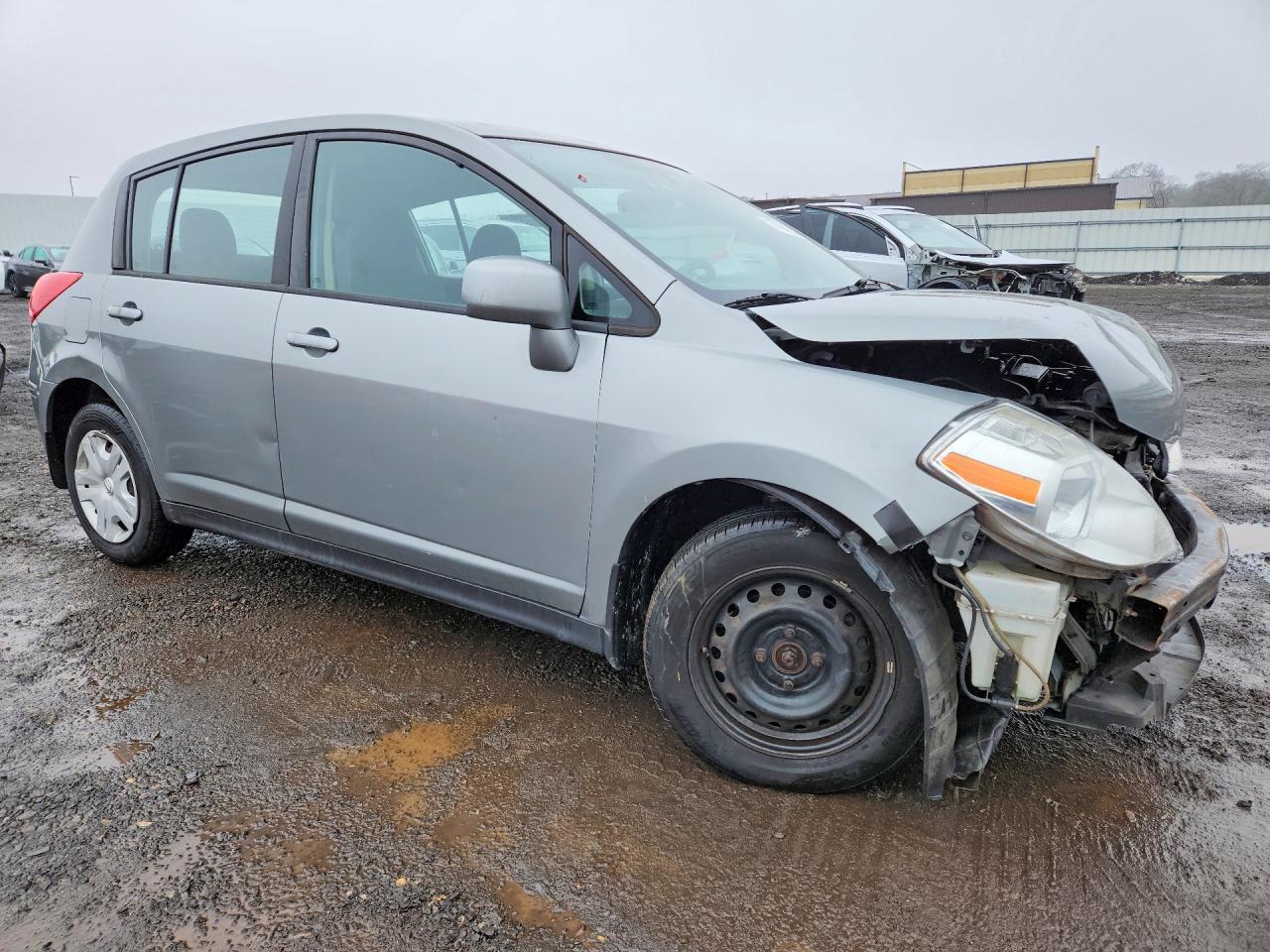 2012 Nissan Versa s