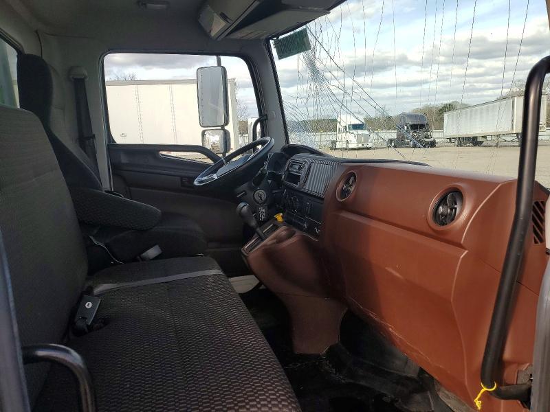 2021 Hino L6 box Truck