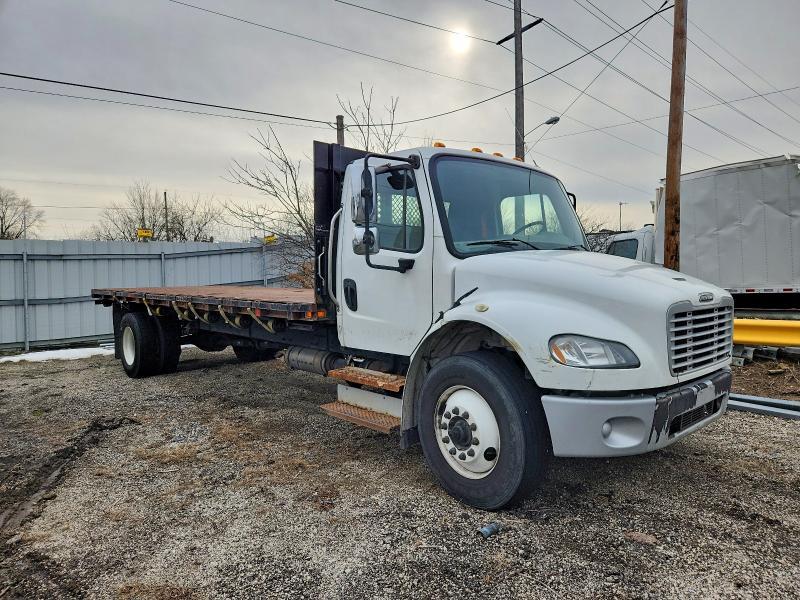 2015 Freightliner Business Class M2 Flatbed Truck