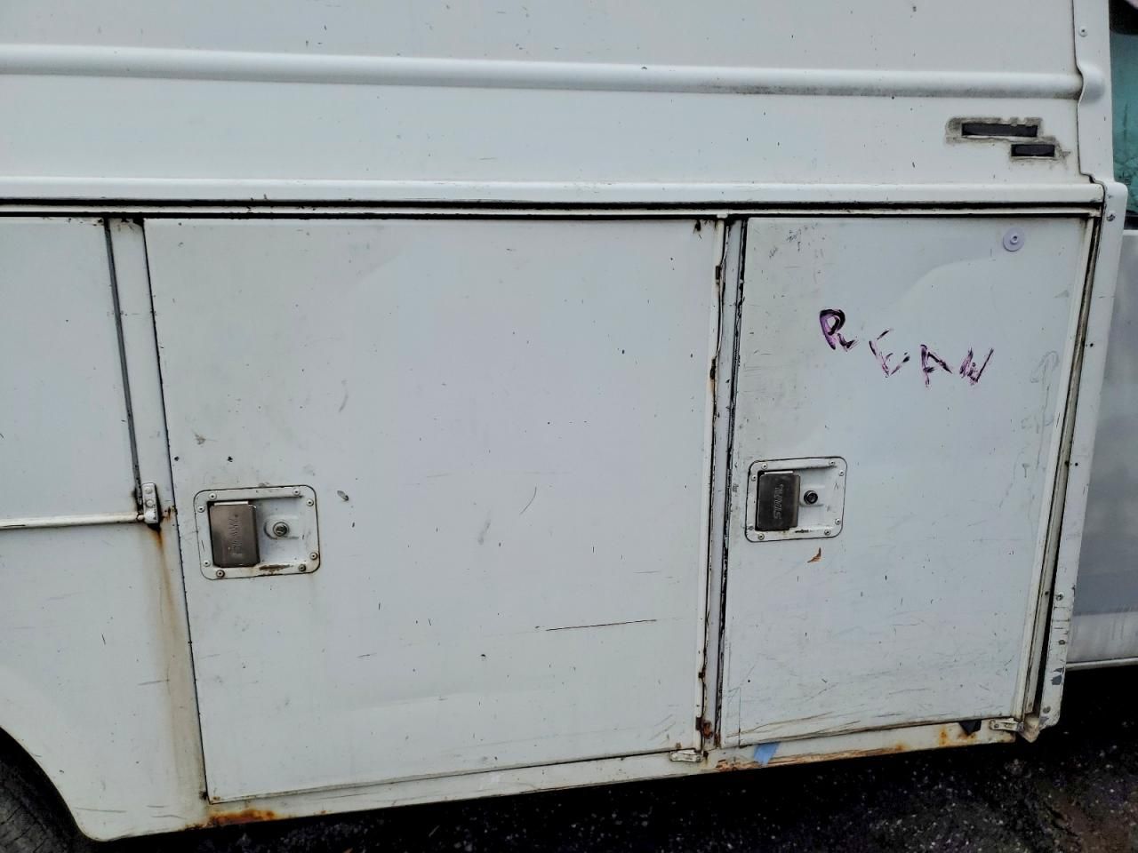 2004 Chevrolet Express Utility / Service Van