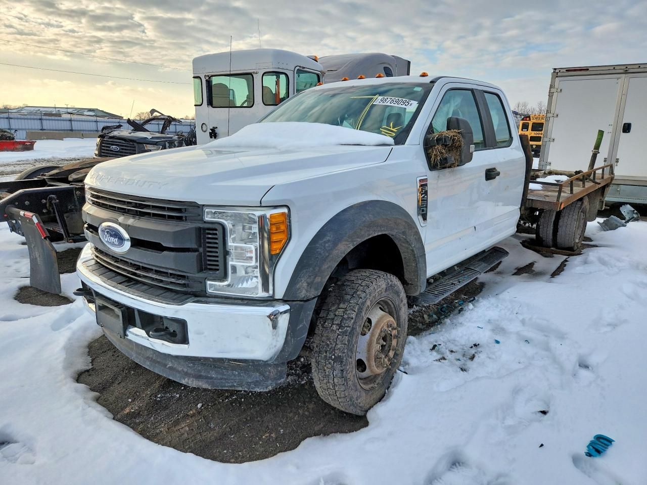 2017 Ford F450 Flatbed Truck