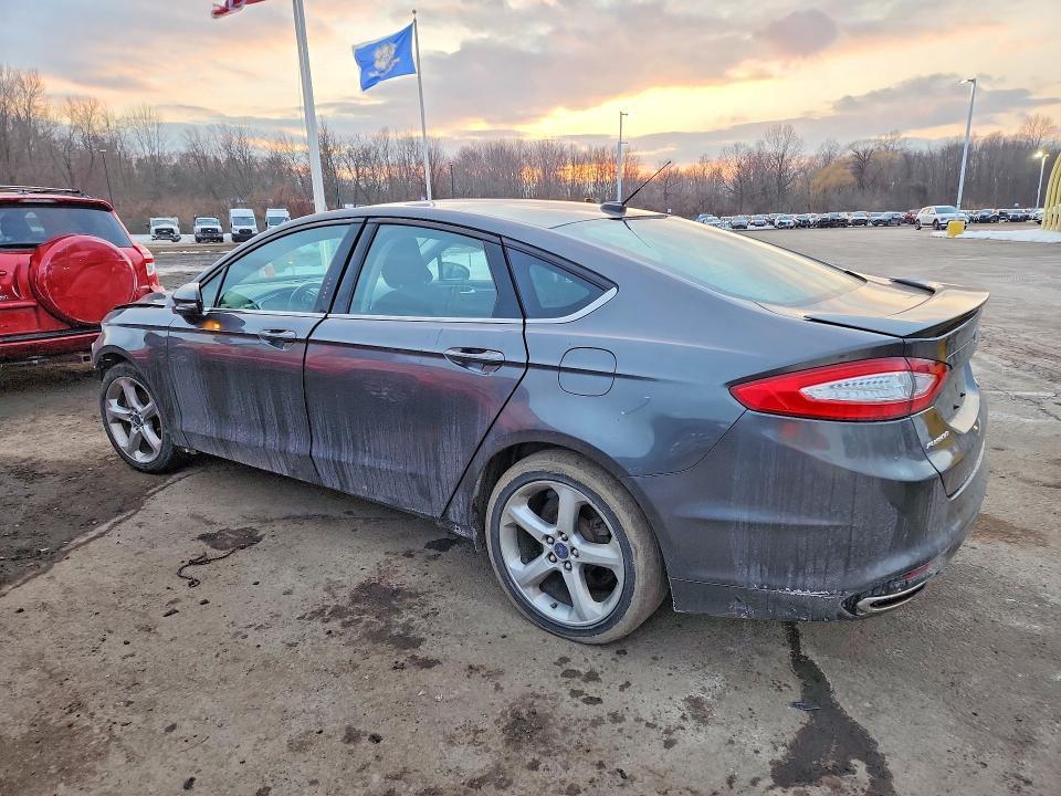 2016 Ford Fusion se