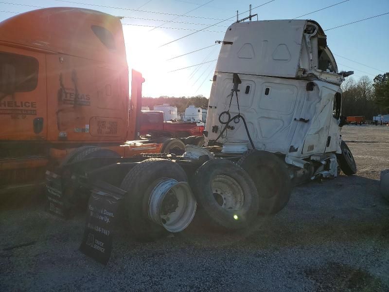 2023 Freightliner Cascadia 126 Semi Truck