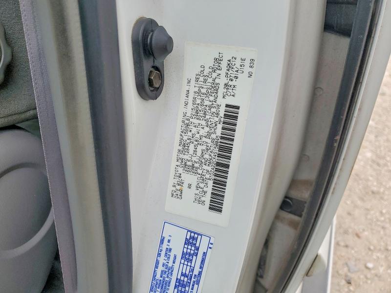 2004 Toyota Sienna xle