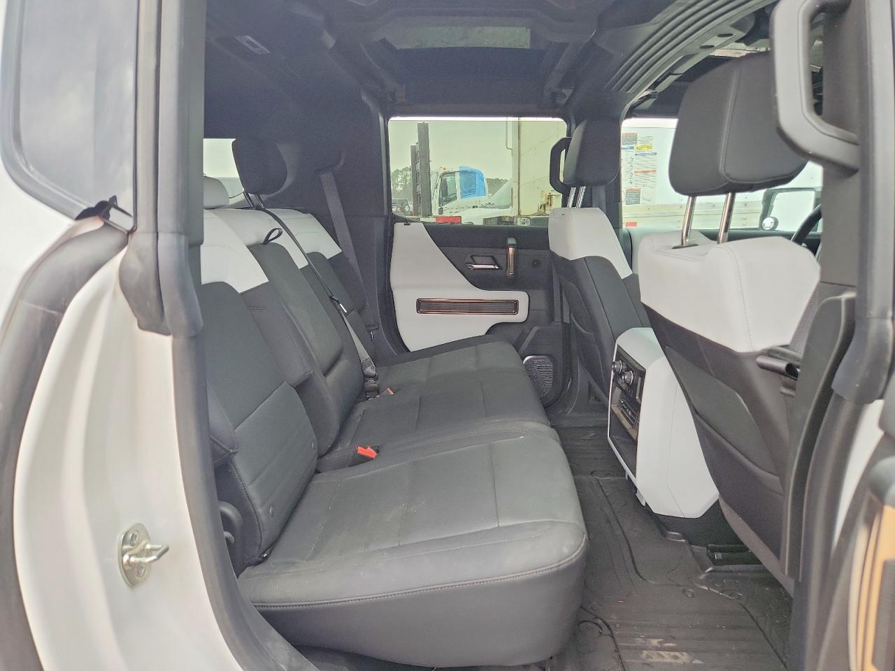 2025 GMC Hummer suv 2X
