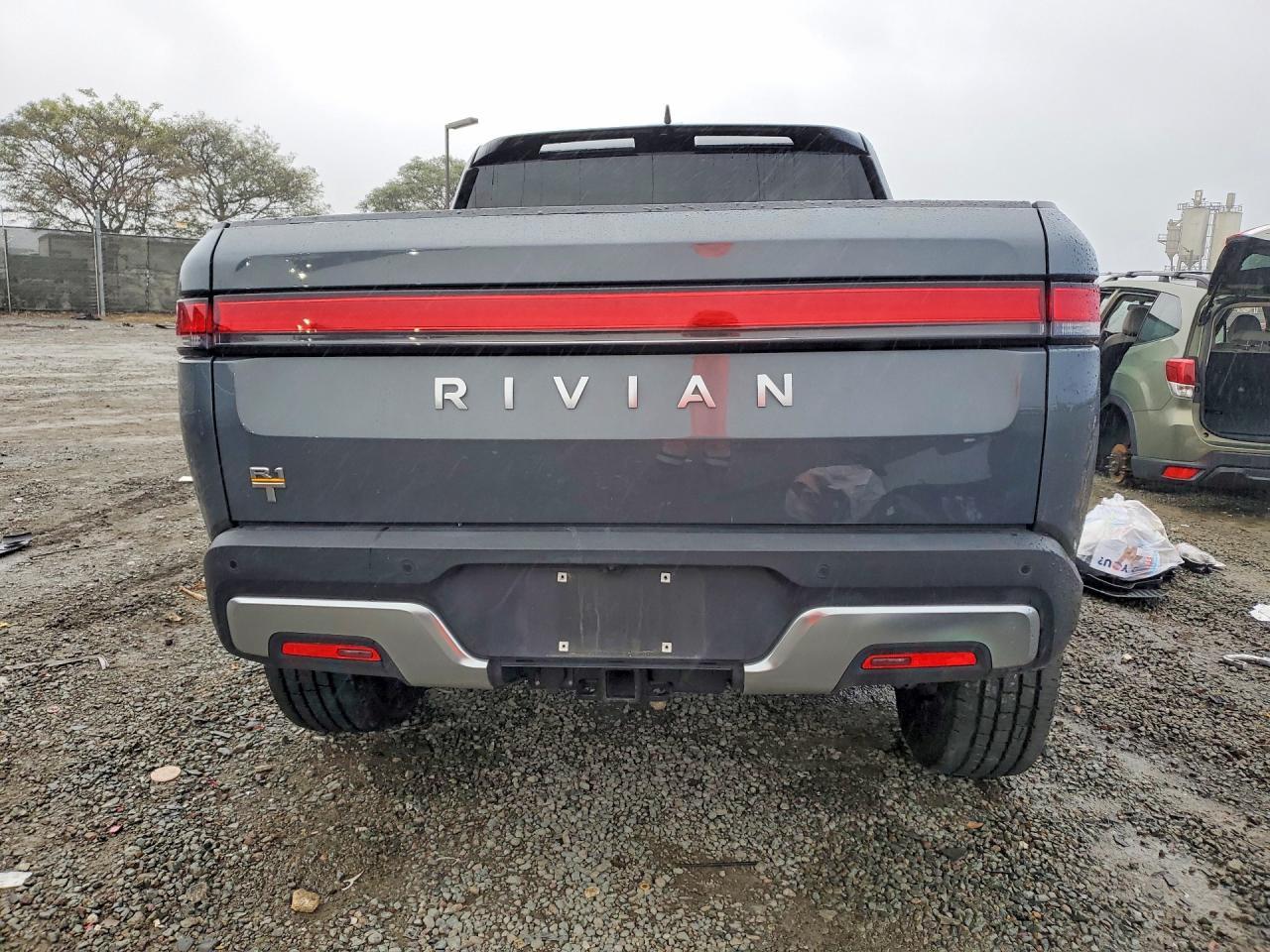 2023 Rivian R1T Adventure