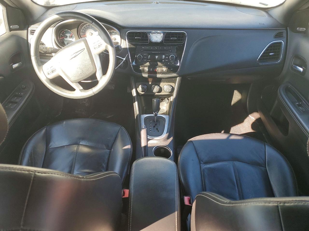 2014 Chrysler 200 Limited