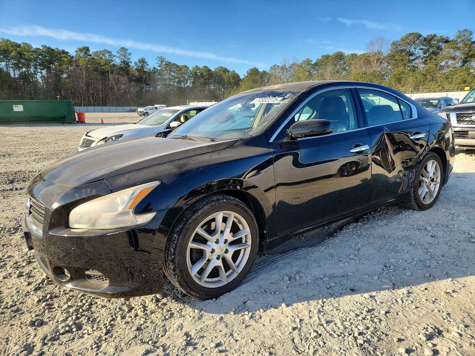 2010 Nissan Maxima s