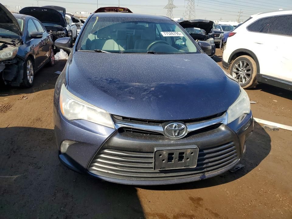 2017 Toyota Camry le