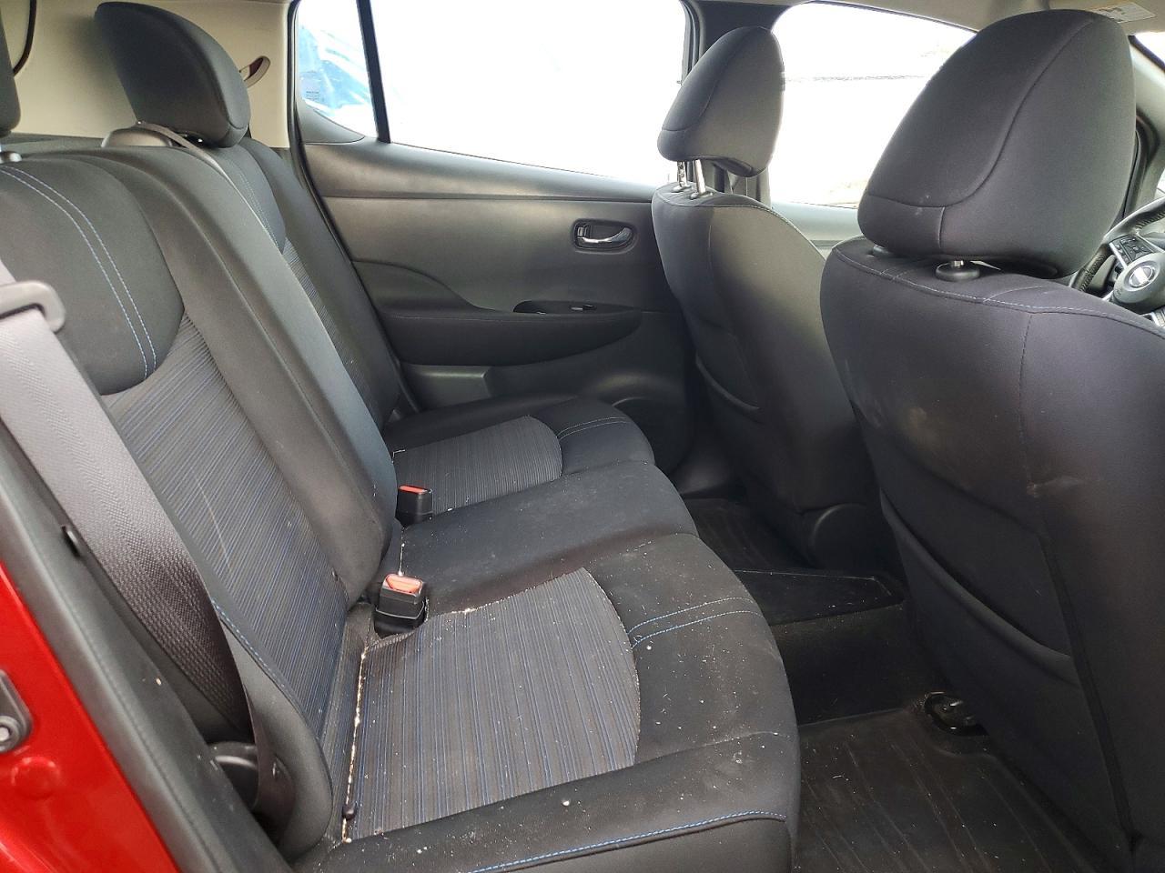 2018 Nissan Leaf s