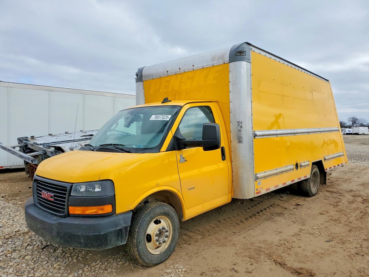 2023 GMC Savana BOX Truck