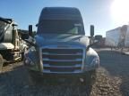 2018 Freightliner Cascadia 126 Semi Truck