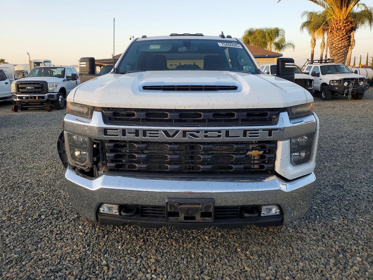 2023 Chevrolet Silverado K3500 LT