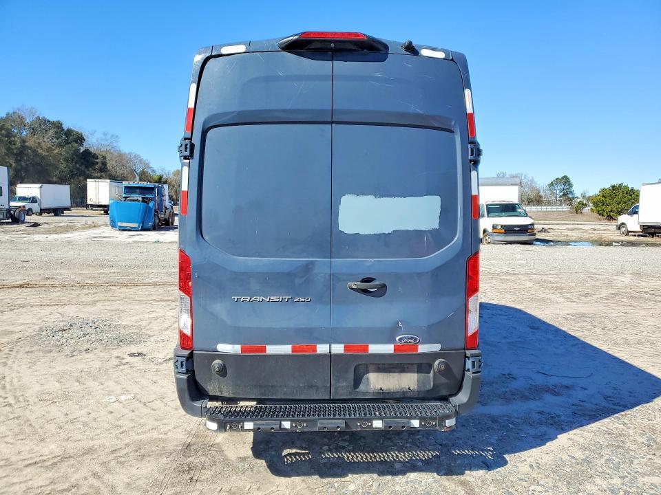 2020 Ford Transit T-250